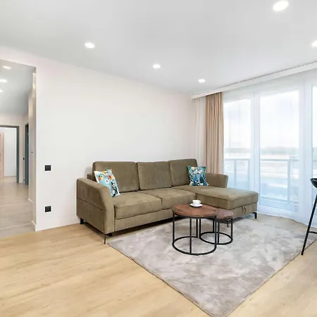Apartamento Modern With Garage And 3 Balconies In By Renters Prestige Breslavia